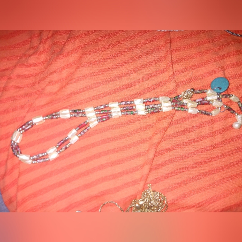 Jewlery - Picture 4 of 4